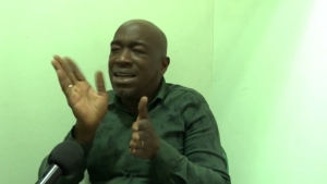 Embedded thumbnail for Van Samson: ‘Het is te vroeg om nu reeds te schreeuwen over corruptie’