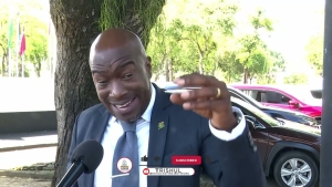 Embedded thumbnail for Van Samson: &#039;Wat zij alleen willen doen is de vorige regering in discrediet brengen&#039;