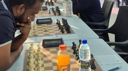 Hanoeman en Panchoe nemen voortouw in nationaal schaakkampioenschap