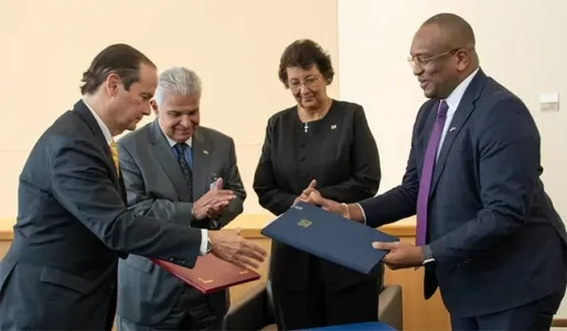 Suriname en Panama bespreken visumvrij reizen en nauwere samenwerking