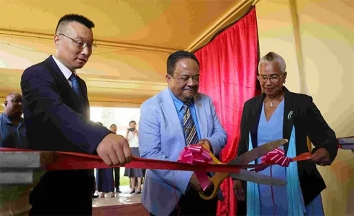 PetroChina financiert renovatie en modernisering Aula 7 van AdeKUS