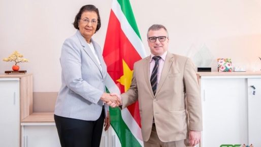 Simons en Bouva bespreken luchtvaartontwikkeling met Brazilië