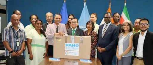 PAHO en India ondersteunen Suriname met ICT-middelen voor moeder- en kindzorg
