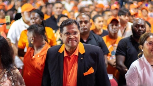 Regering stelt nationale rouw in op 6 en 7 april na overlijden oud-president