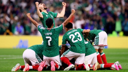 Mexico verslaat Ecuador en bereikt achtste finales WK 2026