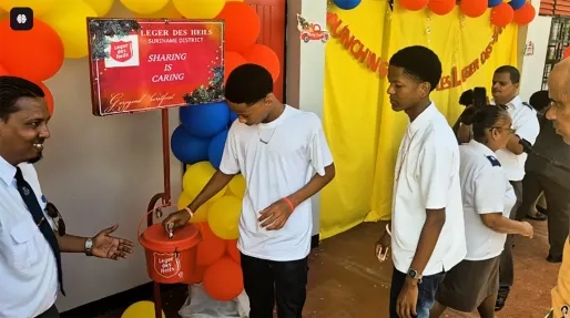 Leger des Heils maakt met SRD 50.000 goede start bij kerstpottenactie