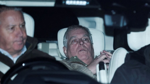 Ex-prins Andrew vrijgelaten, onderzoek naar mogelijk ambtsmisdrijf loopt door