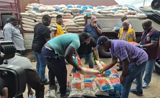 Suriname stuurt hulp en betuigt medeleven na verwoesting door orkaan Melissa