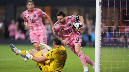 Messi schittert met twee goals en record bij zege Inter Miami in Leagues Cup