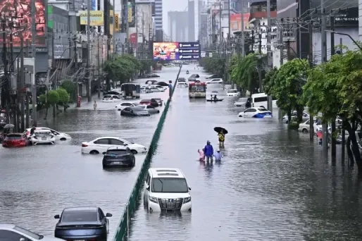 Alle 50 districten van Bangkok tot rampgebied verklaard na dagen van zware regen