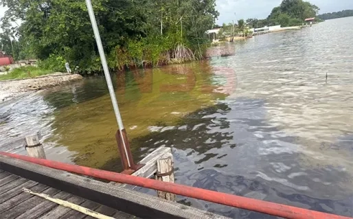 NMA: 3.000 tot 4.000 liter olie in Surinamerivier bij Accaribo