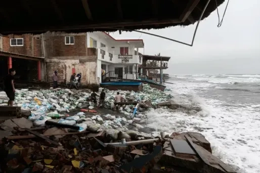 Opvallend stil Atlantisch orkaanseizoen contrasteert met krachtige stormen in de Pacific