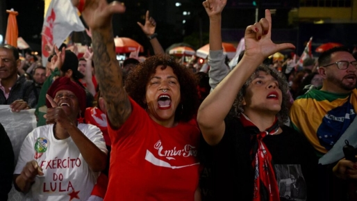 Paniek op Braziliaanse beurs na zege Lula: handel stilgelegd, munt keldert