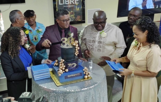 Ook de regering Simons/Rusland verkoopt gebakken lucht rond luchthavenplannen