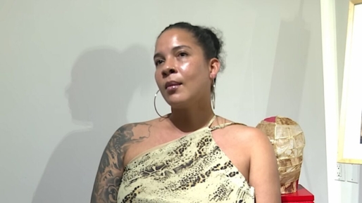 Maisha Neus haalt fel uit naar regering-Simons: “Waarom betaalt de gewone burger telkens de rekening?”