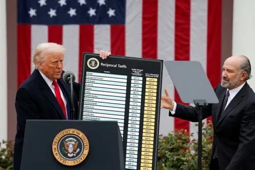 Hoge Raad zet streep door Trumps tarieven, hij legt nieuwe op