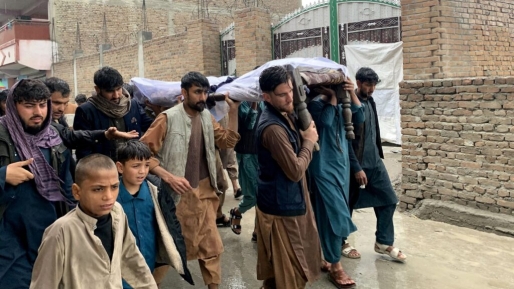 Tientallen doden in Afghanistan door overstromingen en aardverschuivingen