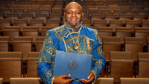 Orlando Ceder geridderd: Black Harmony viert 20 jaar met concerten in Suriname