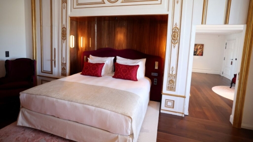 Spaanse politie arresteert man (20) die luxe hotels boekte voor één cent