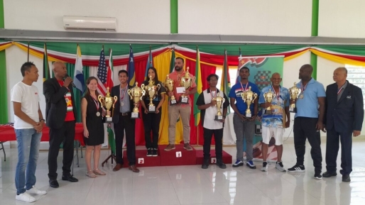 Braziliaan Silva pakt Pan-Am dubbelslag, Salarbaks beste Surinamer