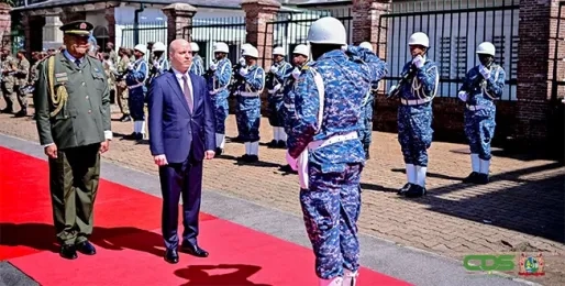 Simons bij aanbieding geloofsbrieven: Suriname heeft iets te bieden aan de wereld