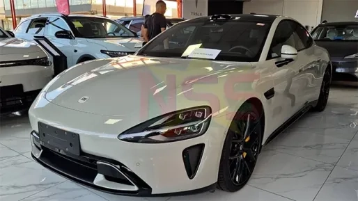 Hakrinbank trekt veel publiek bij derde autobeurs: ‘Speciaal rentetarief’