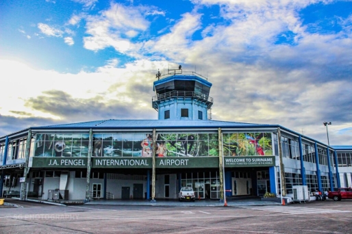 Tot 22:30 uur geen luchtverkeersleiding op Zanderij: vluchten vertraagd