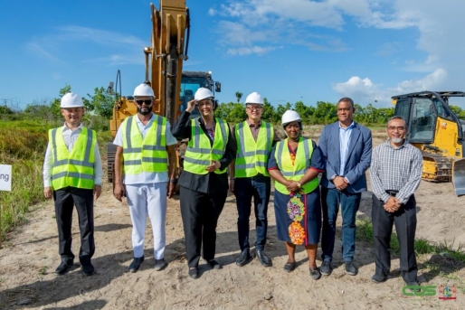 President Simons geeft startsein voor bouw 350 sociale woningen te Reeberg