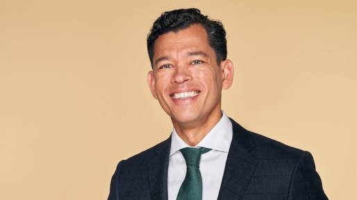 De 43-jarige Raoul Boucke is de eerste Surinaamse Nederlander die kans maakt op een zetel in het Europese Parlement in Brussel. De 43-jarige Raoul Boucke is de eerste Surinaamse Nederlander die kans maakt op een zetel in het Europese Parlement in Brussel.